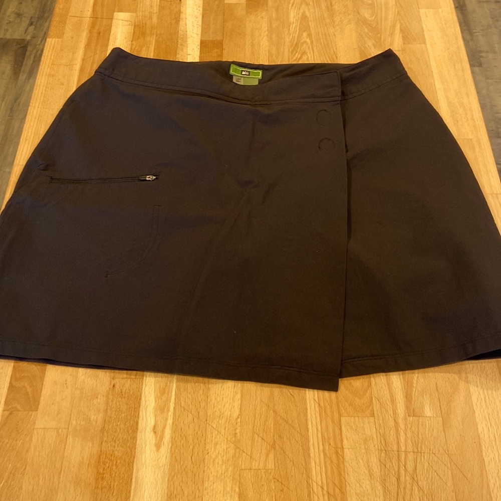 REI Women's Black Skort with Zip Pocket